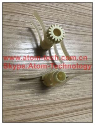 1750206618  wincor atm parts cineo C4060 VS shaft right paddle (RM3) 01750206618 in model 1750200435 fournisseur